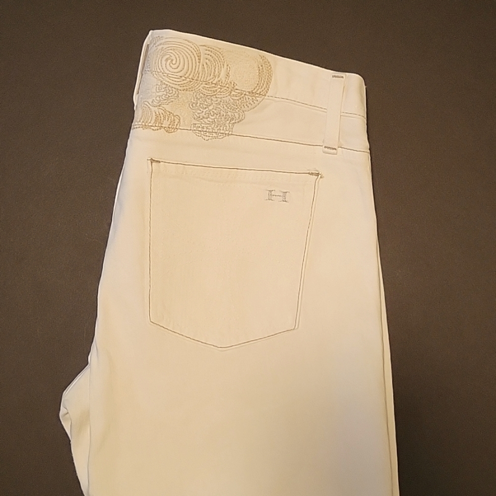 Habitual White Jeans Size 30 - Inseam 31"
